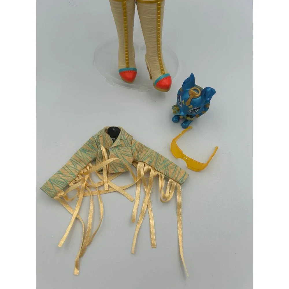 Monster High Cleo De Nile fashion doll